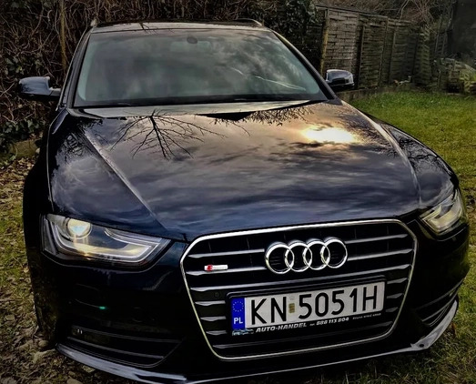 Audi A4 cena 46900 przebieg: 210000, rok produkcji 2012 z Sulejów małe 562